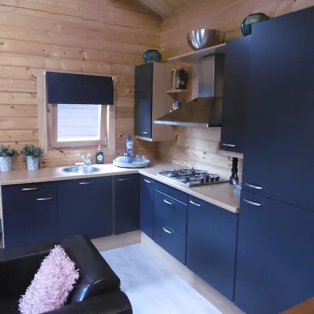 Chalet Fleuren 木屋 Malden